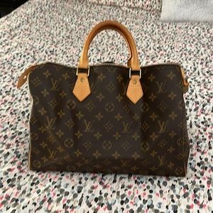 Louis Vuitton Speedy 35